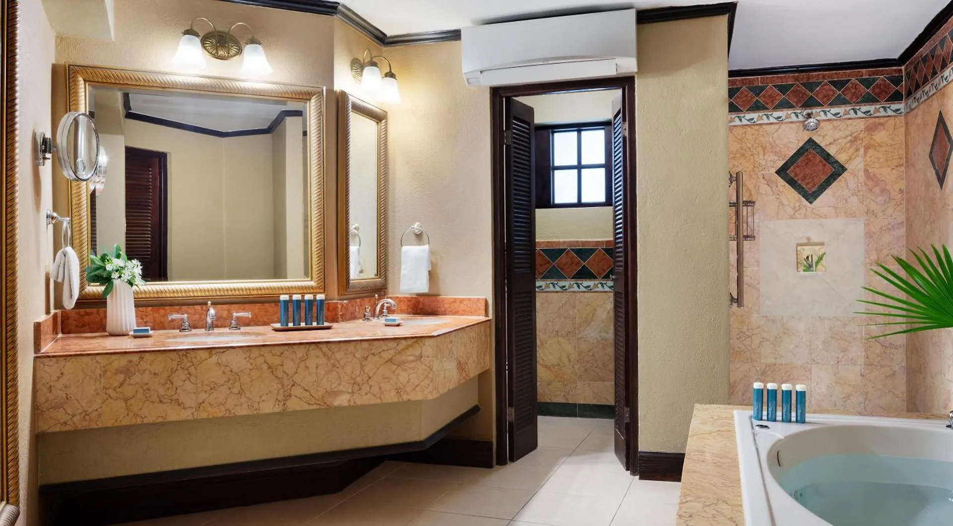 Sandals Royal Plantation All Inclusive - Couples Only (Adults Only) Ocho Rios Resort